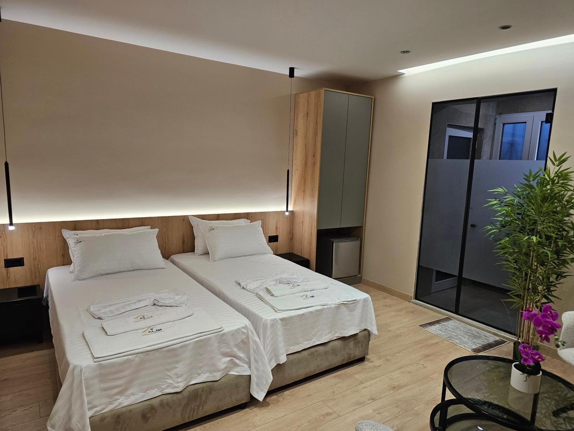 Albi Apartment Tirana Eksteriør billede