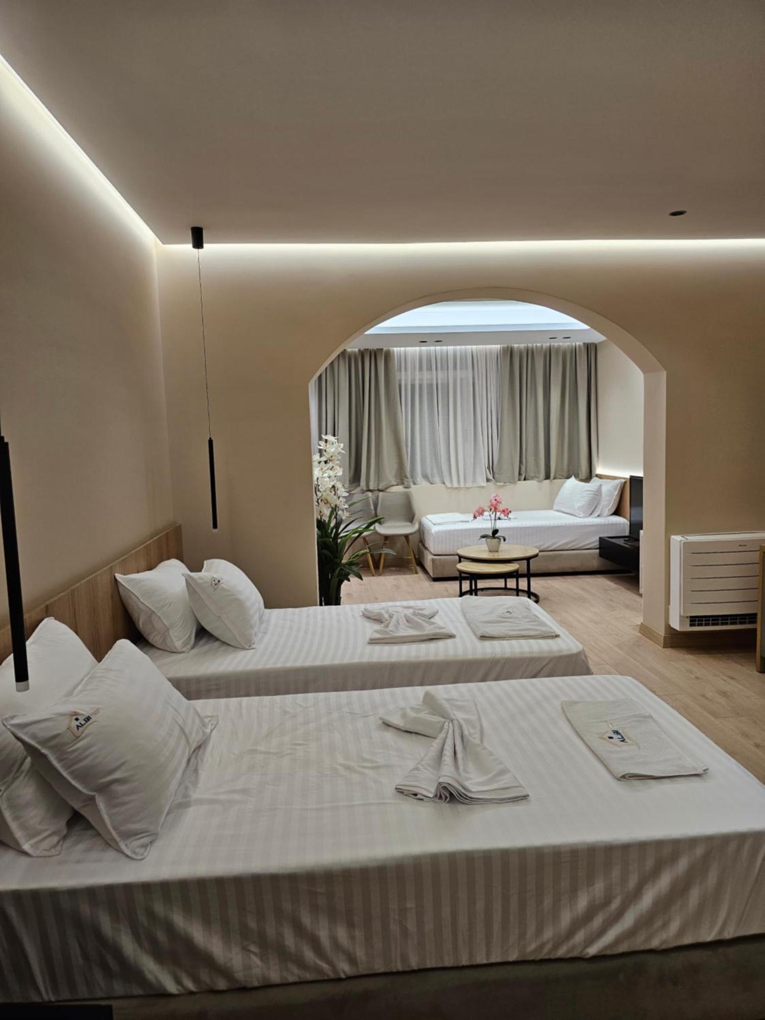 Albi Apartment Tirana Eksteriør billede
